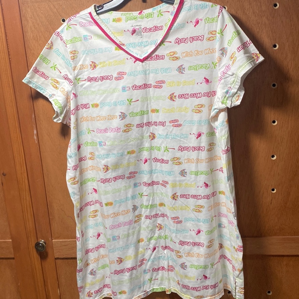 Secret erasures sleep gown